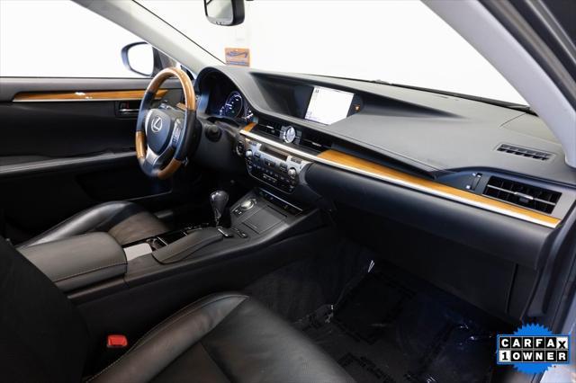 used 2014 Lexus ES 300h car, priced at $17,995