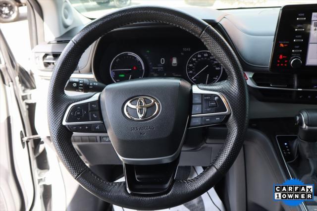used 2023 Toyota Sienna car, priced at $38,995