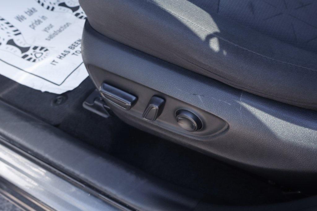 used 2021 Toyota RAV4 car, priced at $22,995