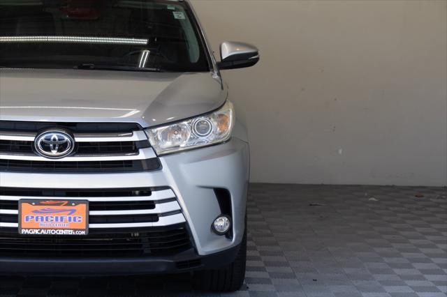 used 2019 Toyota Highlander car, priced at $20,995