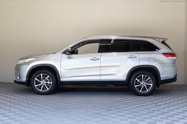 used 2019 Toyota Highlander car, priced at $20,995