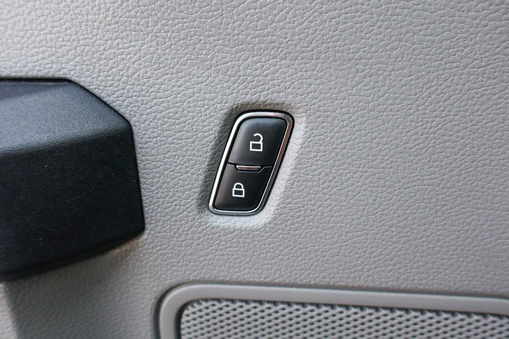 used 2020 Ford F-150 car, priced at $24,995