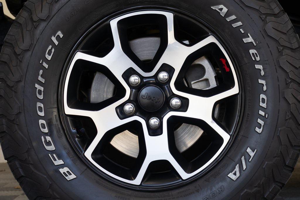 used 2022 Jeep Wrangler Unlimited car, priced at $37,995