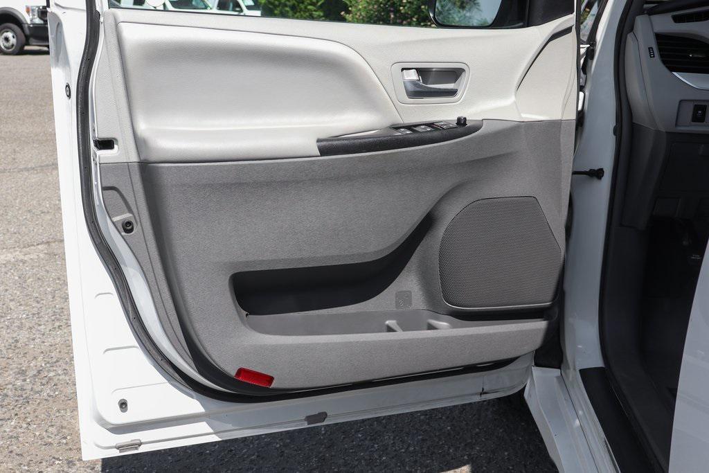 used 2019 Toyota Sienna car, priced at $26,995