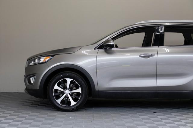 used 2018 Kia Sorento car, priced at $14,995