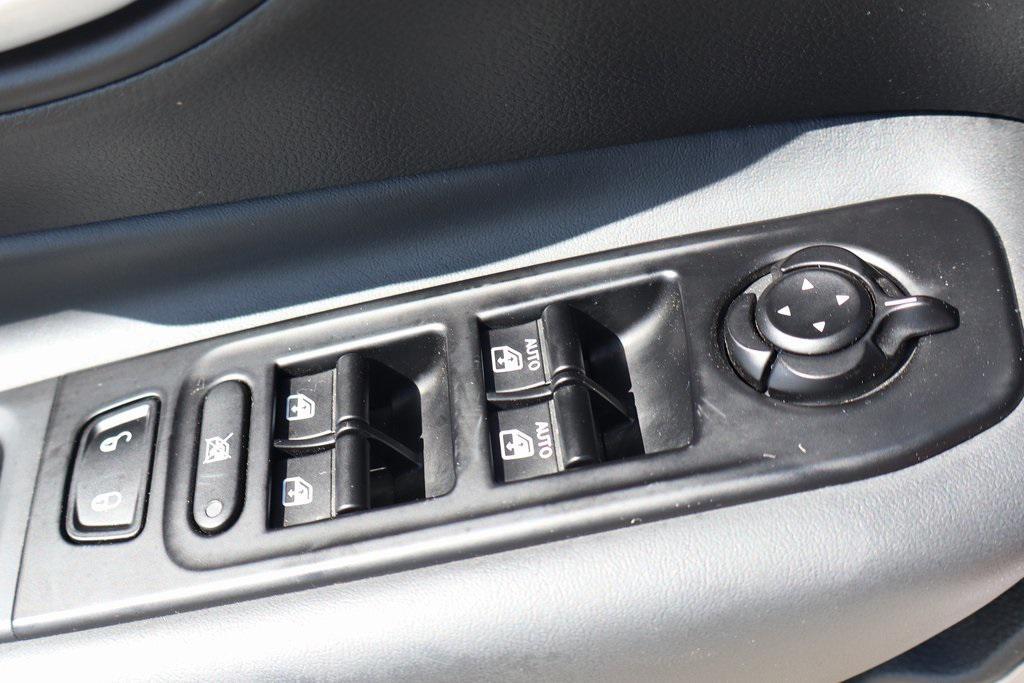 used 2023 Jeep Renegade car, priced at $18,995