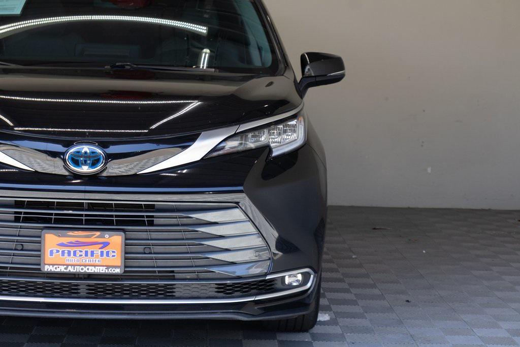 used 2024 Toyota Sienna car, priced at $44,995