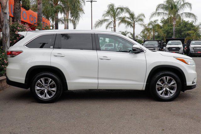 used 2015 Toyota Highlander car, priced at $20,995