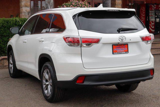 used 2015 Toyota Highlander car, priced at $20,995