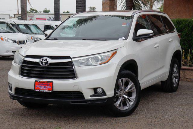 used 2015 Toyota Highlander car, priced at $20,995