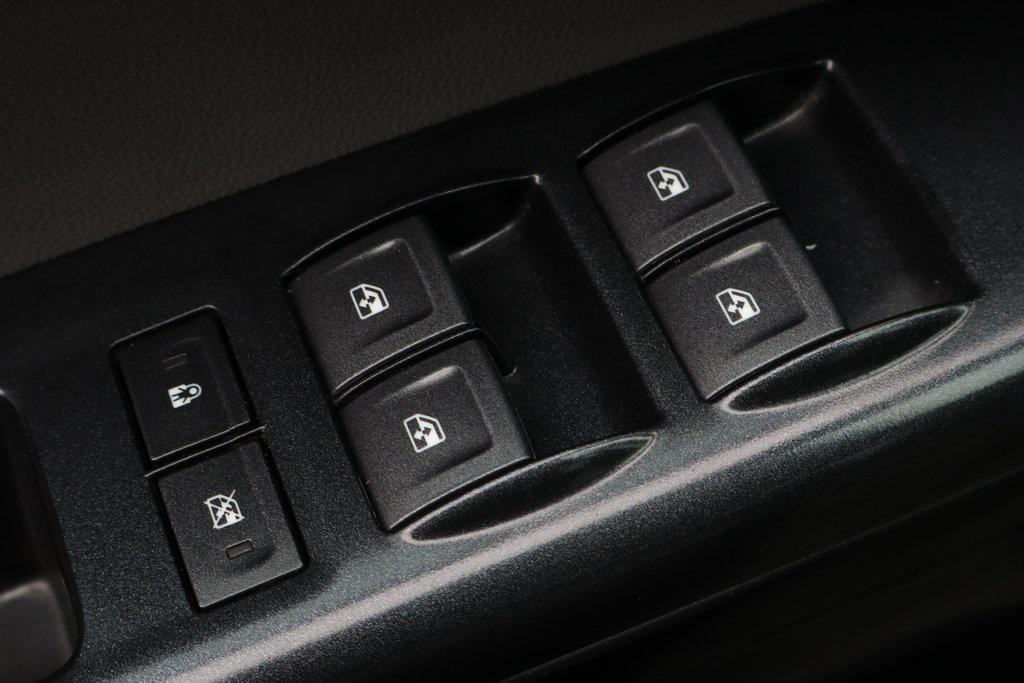 used 2021 GMC Canyon car, priced at $25,995