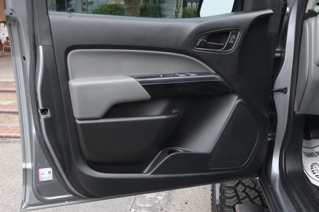 used 2021 GMC Canyon car, priced at $25,995