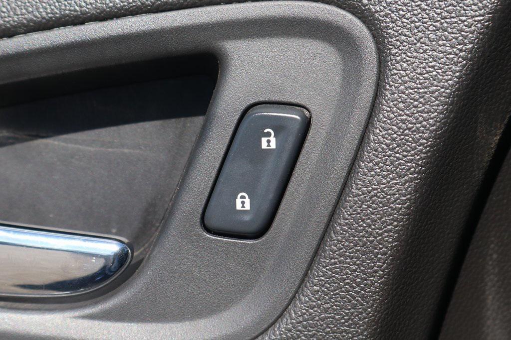 used 2015 GMC Canyon car, priced at $16,995