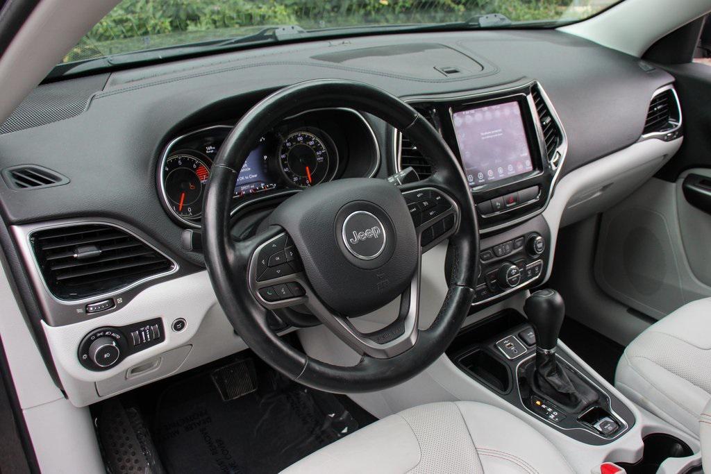 used 2020 Jeep Cherokee car, priced at $17,995