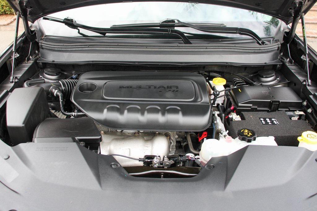 used 2020 Jeep Cherokee car, priced at $17,995