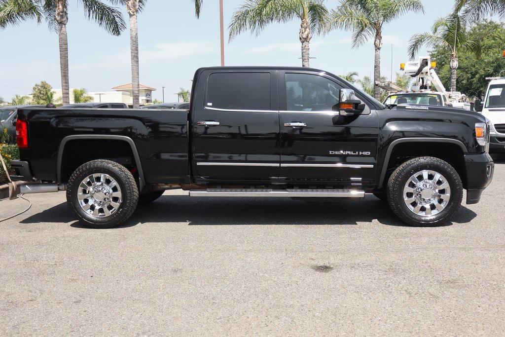 used 2018 GMC Sierra 2500 car, priced at $40,995