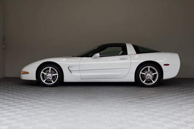 used 2004 Chevrolet Corvette car