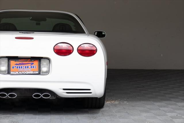 used 2004 Chevrolet Corvette car