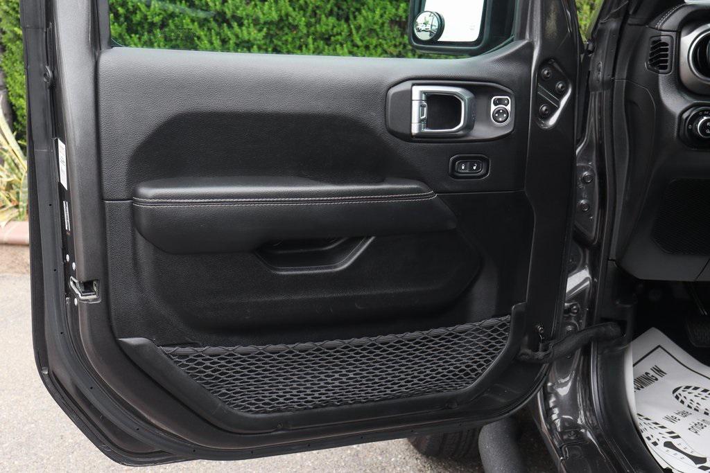 used 2023 Jeep Gladiator car, priced at $28,995