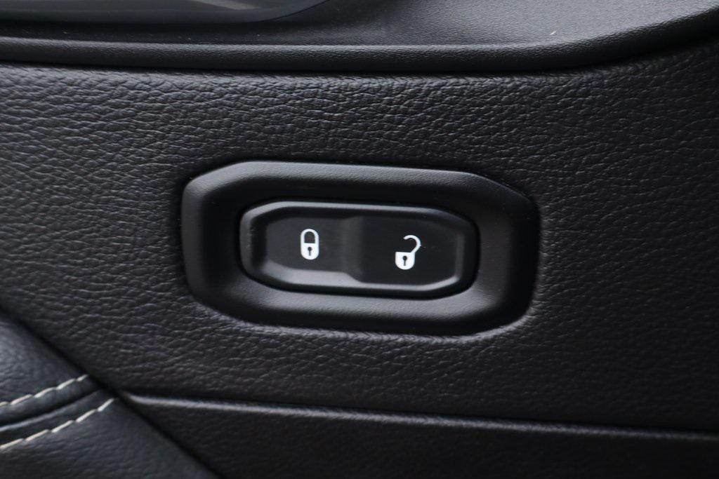 used 2023 Jeep Gladiator car, priced at $28,995