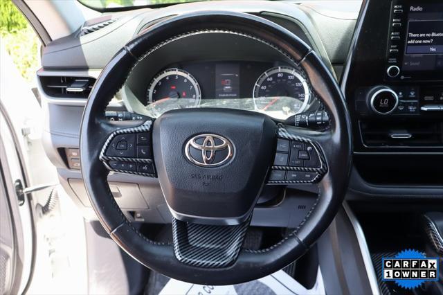 used 2021 Toyota Highlander car, priced at $24,995