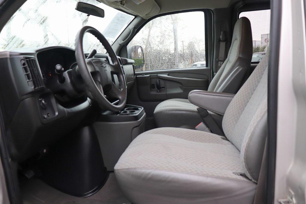 used 2005 Chevrolet Express 3500 car