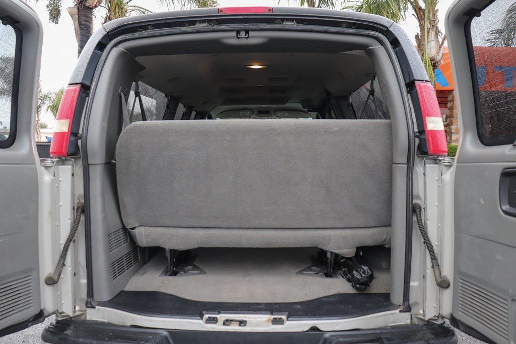 used 2005 Chevrolet Express 3500 car