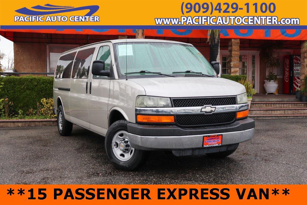 used 2005 Chevrolet Express 3500 car