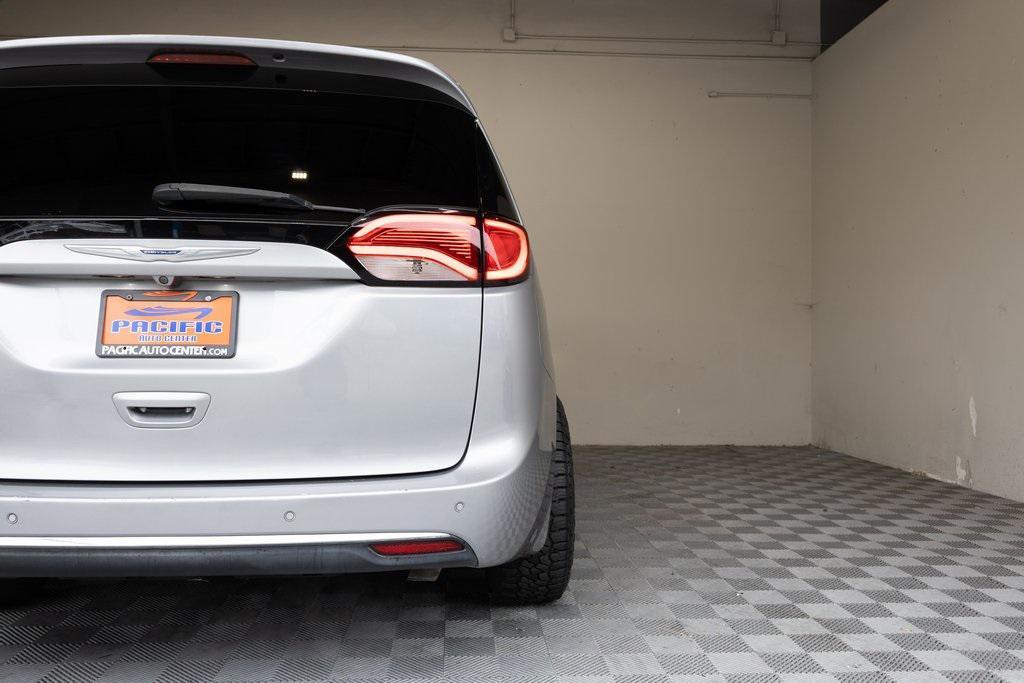 used 2020 Chrysler Pacifica car, priced at $13,995