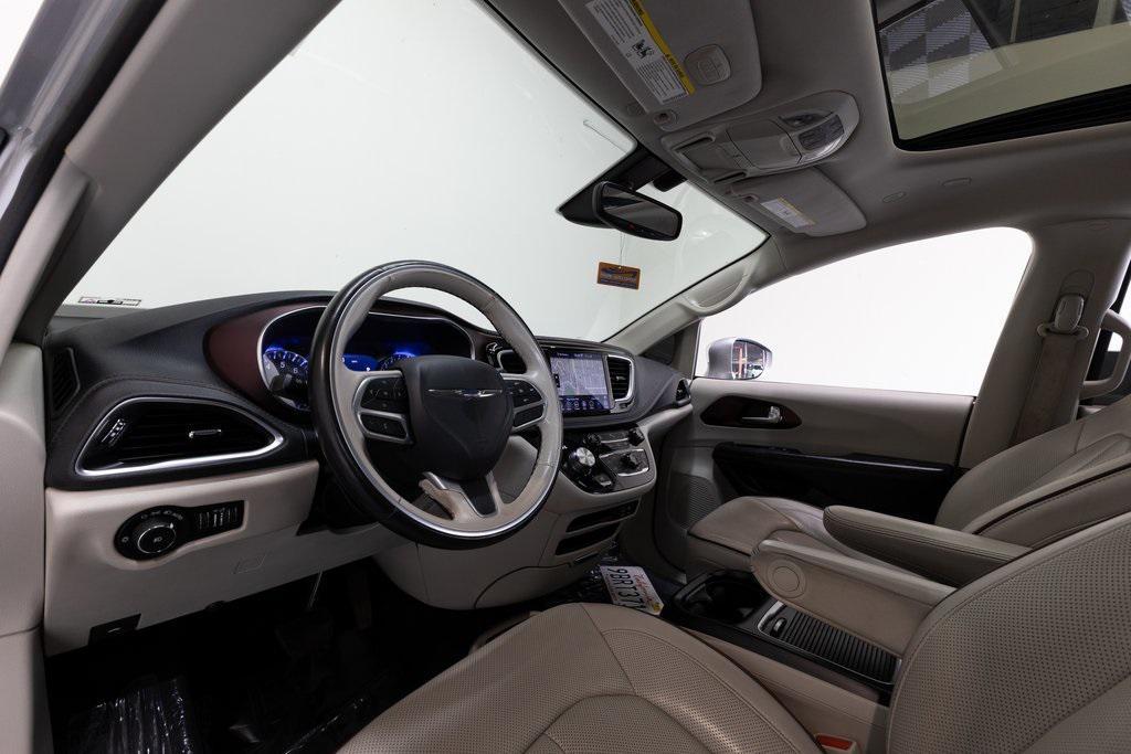 used 2020 Chrysler Pacifica car, priced at $13,995