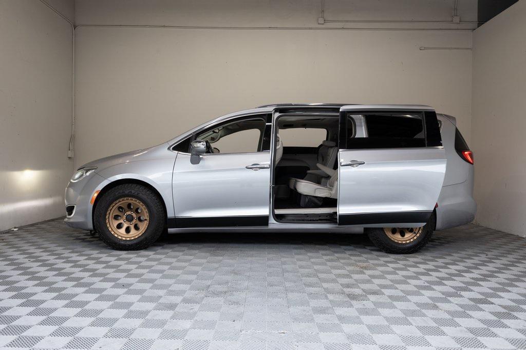 used 2020 Chrysler Pacifica car, priced at $13,995