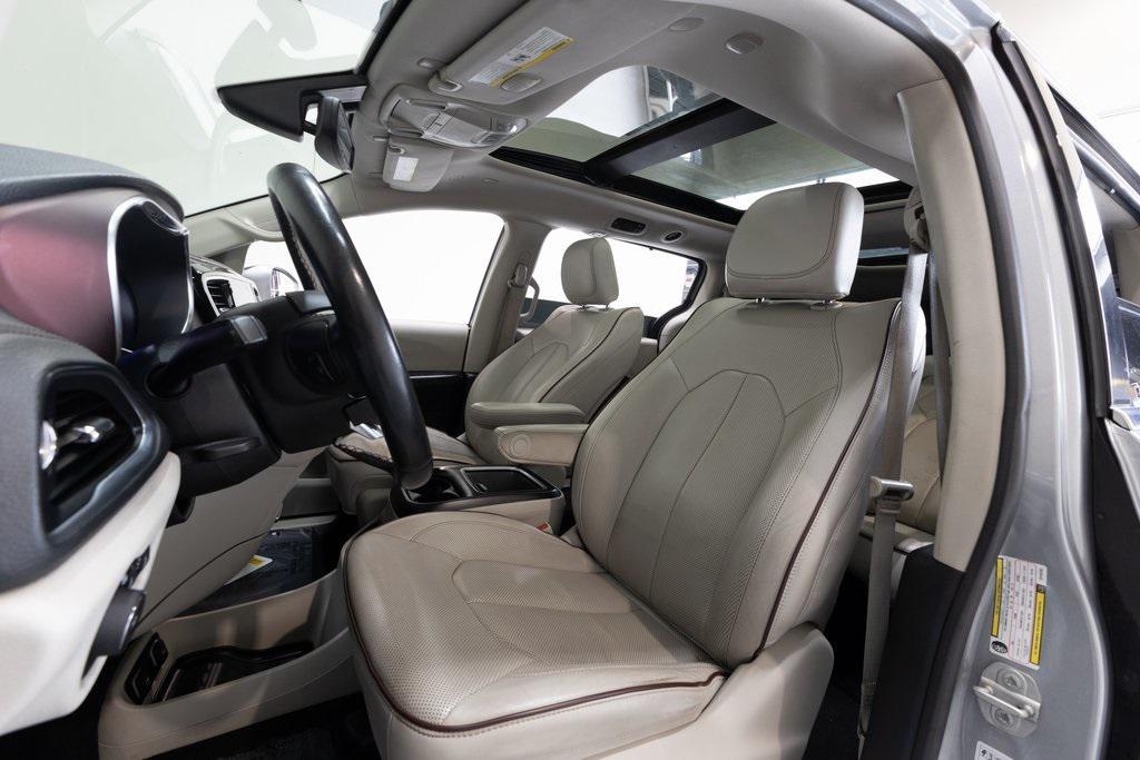 used 2020 Chrysler Pacifica car, priced at $13,995