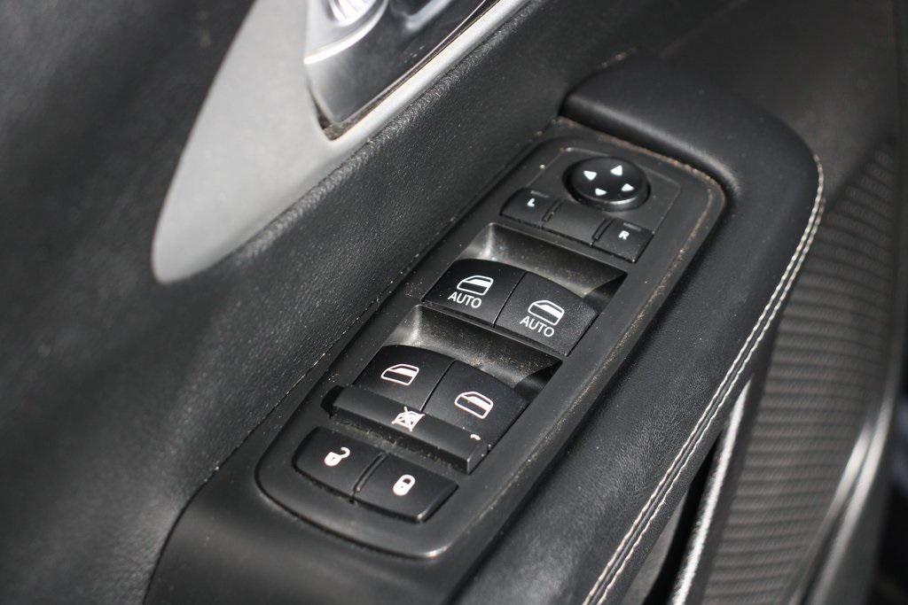 used 2019 Chrysler Pacifica car, priced at $13,995