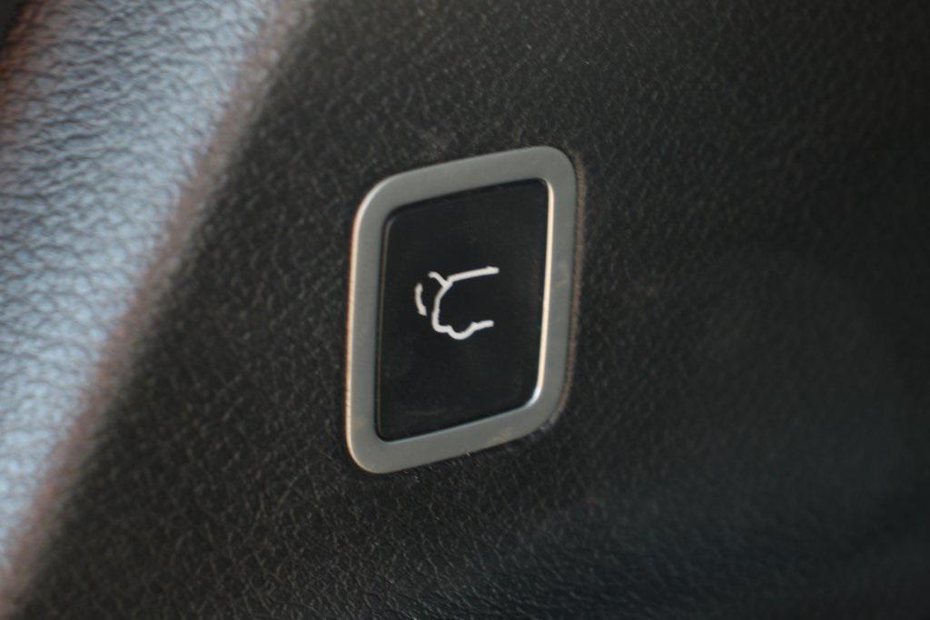 used 2019 Chrysler Pacifica car, priced at $13,995