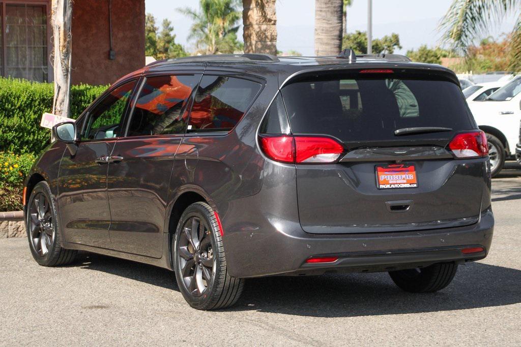 used 2019 Chrysler Pacifica car, priced at $13,995