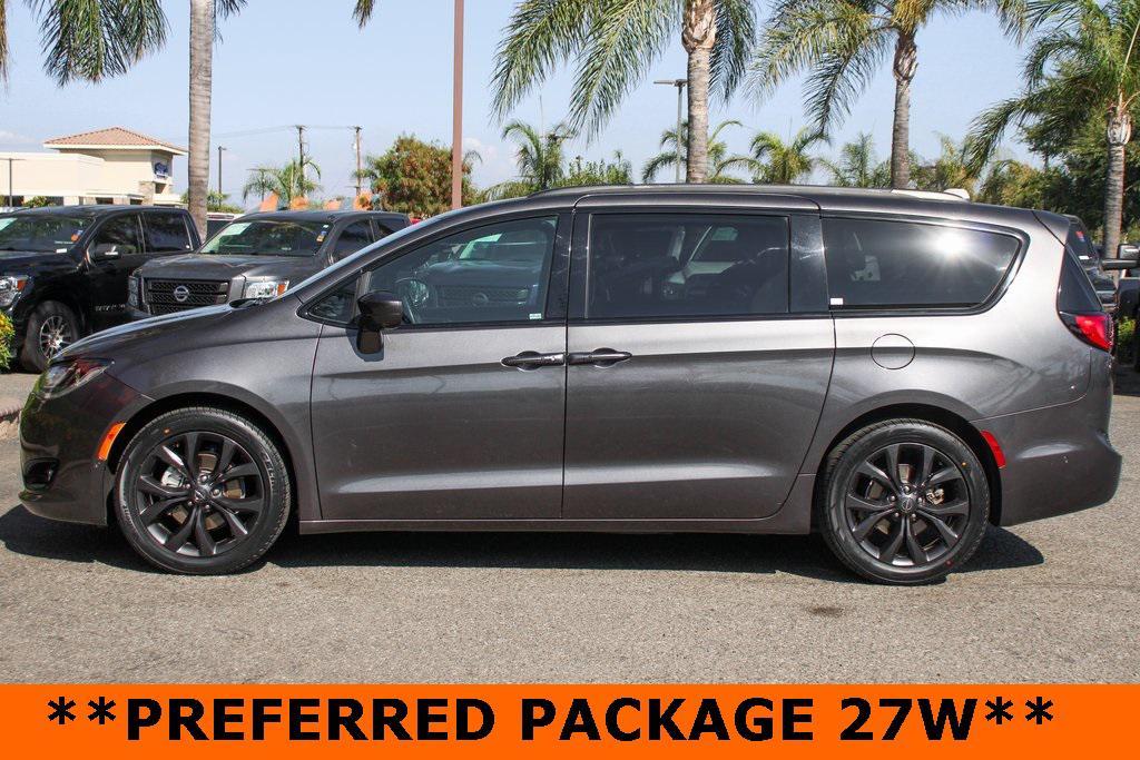 used 2019 Chrysler Pacifica car, priced at $13,995