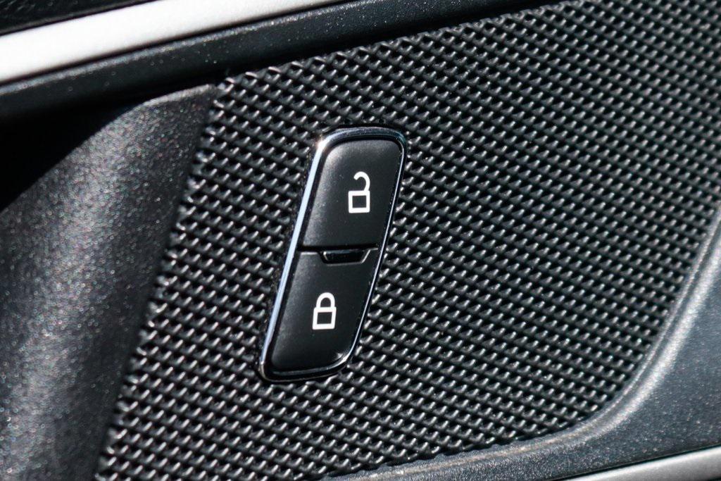 used 2021 Ford Edge car, priced at $19,995