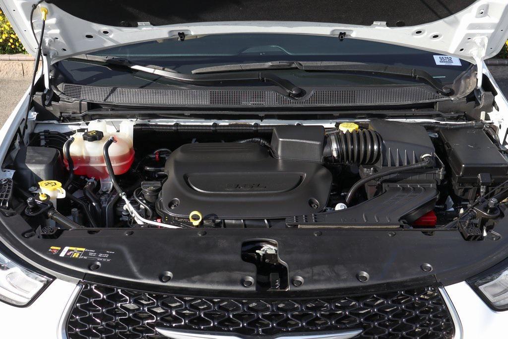 used 2022 Chrysler Pacifica car, priced at $36,995