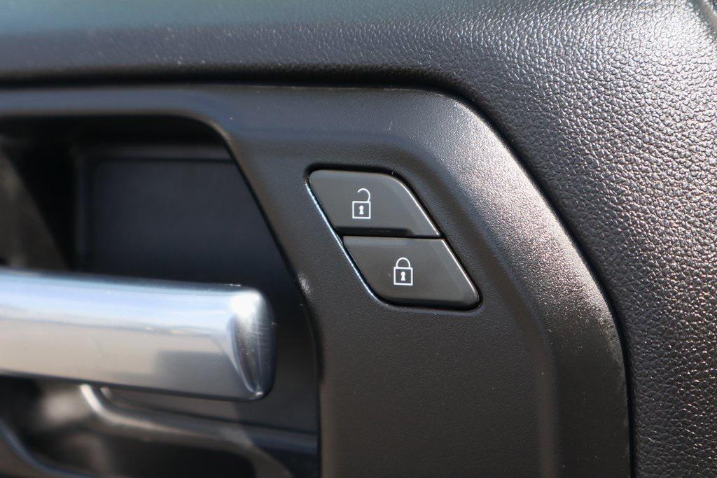 used 2021 Chevrolet Silverado 1500 car, priced at $17,995