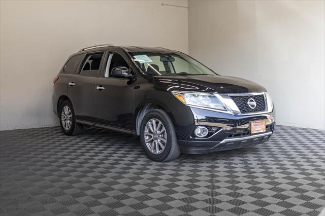 used 2015 Nissan Pathfinder car, priced at $9,995