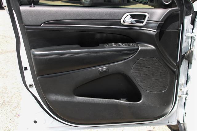 used 2020 Jeep Grand Cherokee car, priced at $19,995
