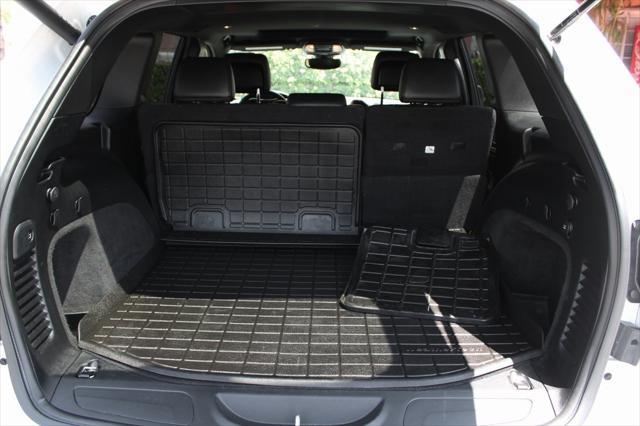 used 2020 Jeep Grand Cherokee car, priced at $19,995