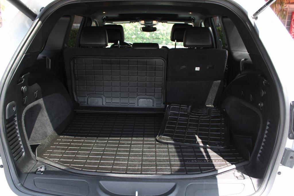 used 2020 Jeep Grand Cherokee car, priced at $17,995