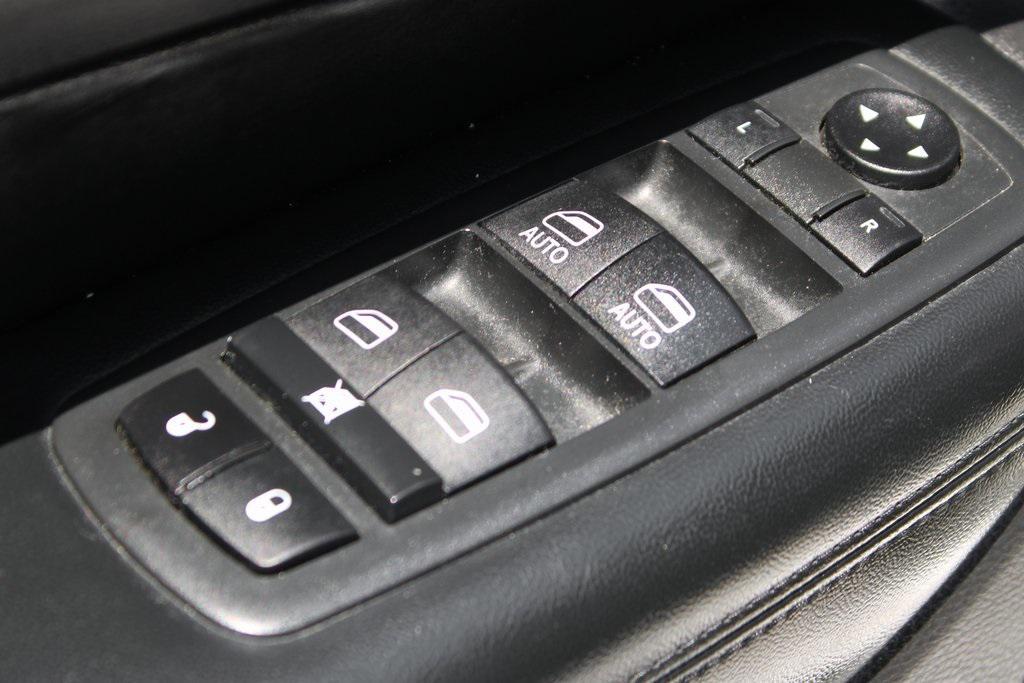 used 2020 Jeep Grand Cherokee car, priced at $17,995