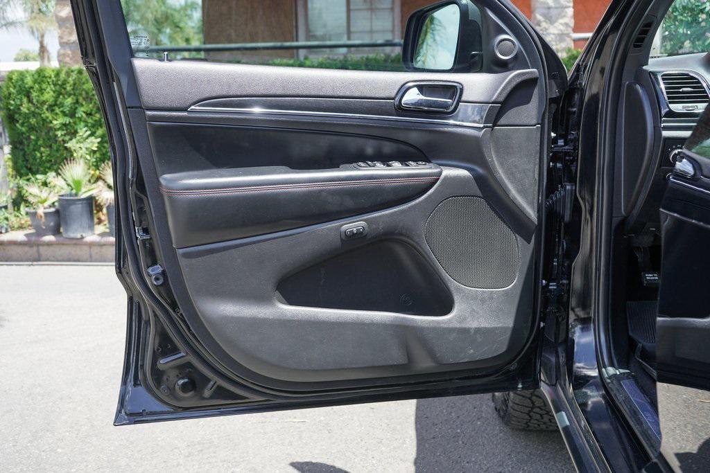 used 2020 Jeep Grand Cherokee car, priced at $22,995