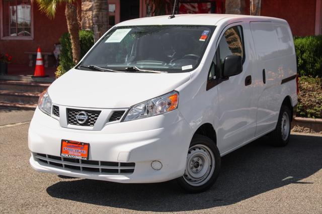 used 2020 Nissan NV200 car