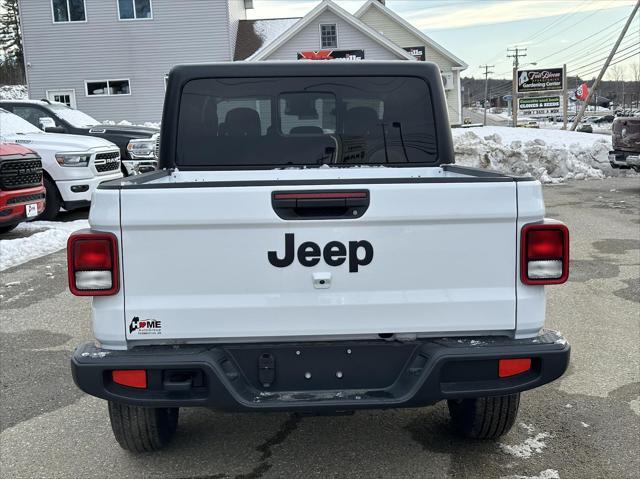 new 2025 Jeep Gladiator car, priced at $48,210