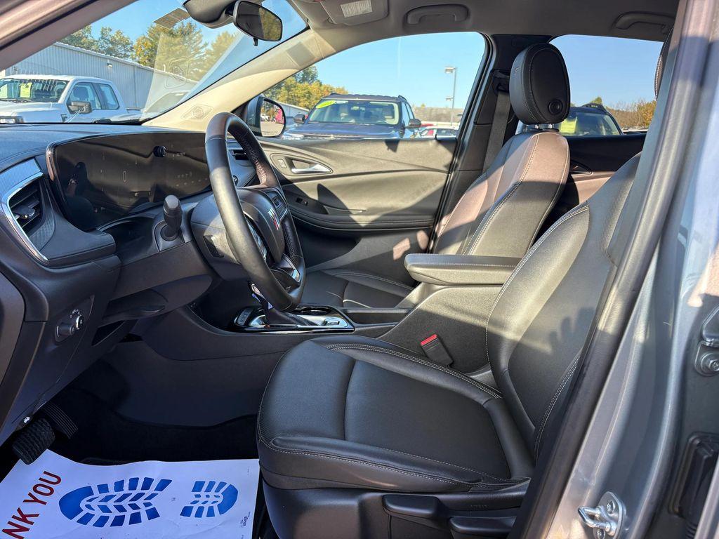 used 2024 Buick Encore GX car, priced at $25,320