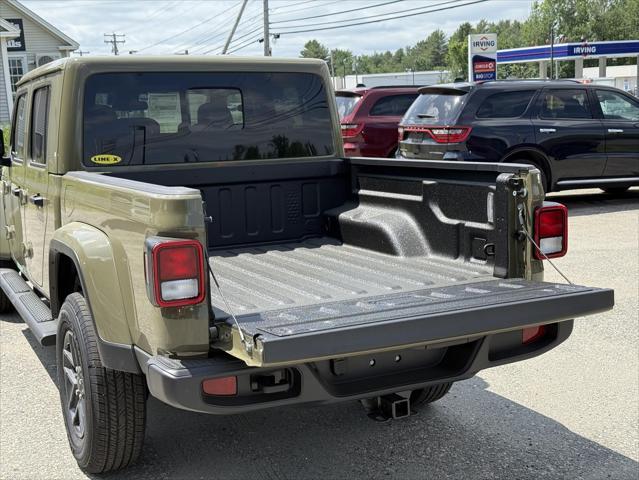 new 2025 Jeep Gladiator car, priced at $49,870