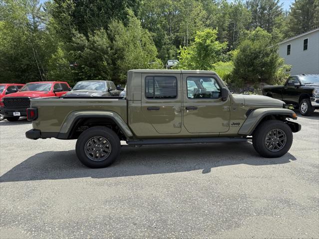 new 2025 Jeep Gladiator car, priced at $49,870